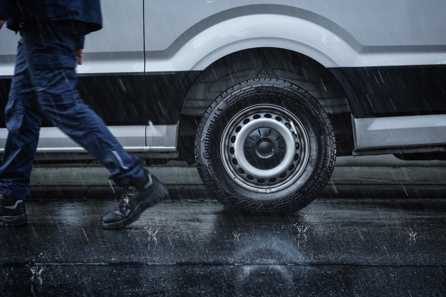 Van Reviews | 50,00 CVRT failures due to tyres | CompleteVan.ie