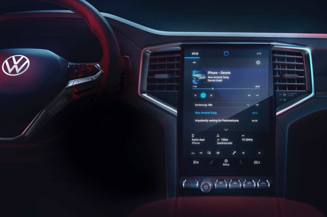 The dashboard of the 2023 Volkswagen Amarok