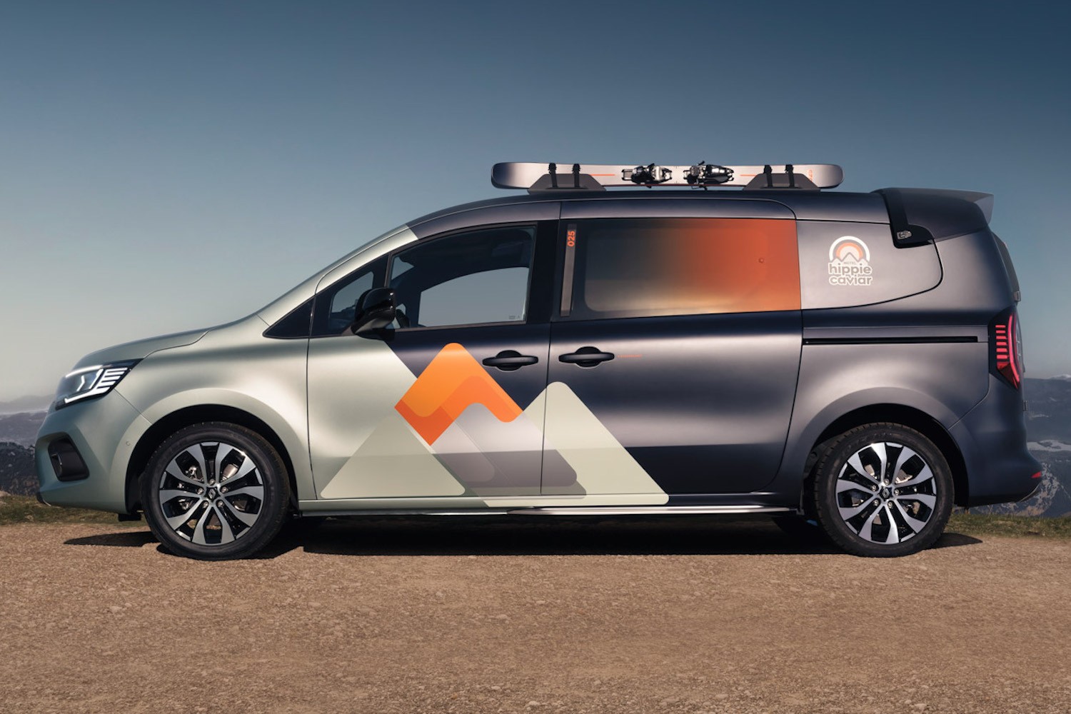 Van News | Renault shows off Kangoo adventure van | CompleteVan.ie