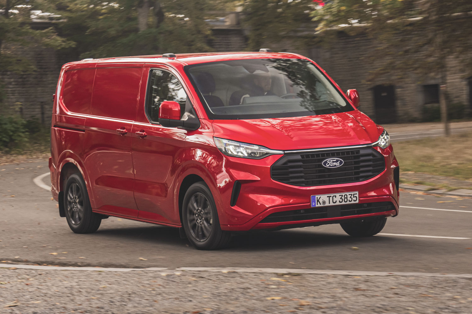 Van Reviews | Ford Transit Custom 150hp Diesel (2023) | CompleteVan.ie