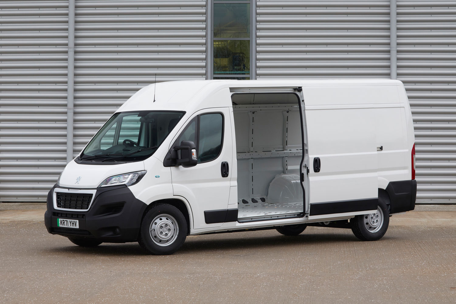 NEW PEUGEOT ELECTRIC VAN RANGE: E-PARTNER / E-EXPERT AND E-BOXER . ALLURE  MAKES YOUR BUSINESS BETTER, Peugeot