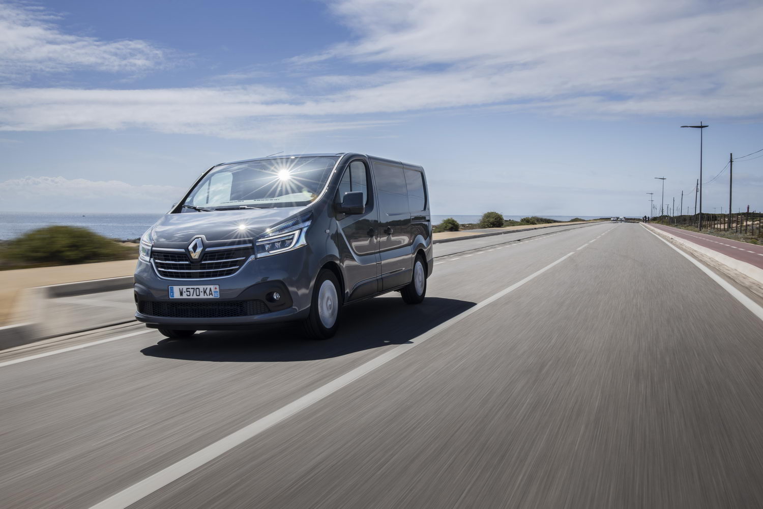 Renault Trafic Van Review ¦ All Specs ¦ 2022