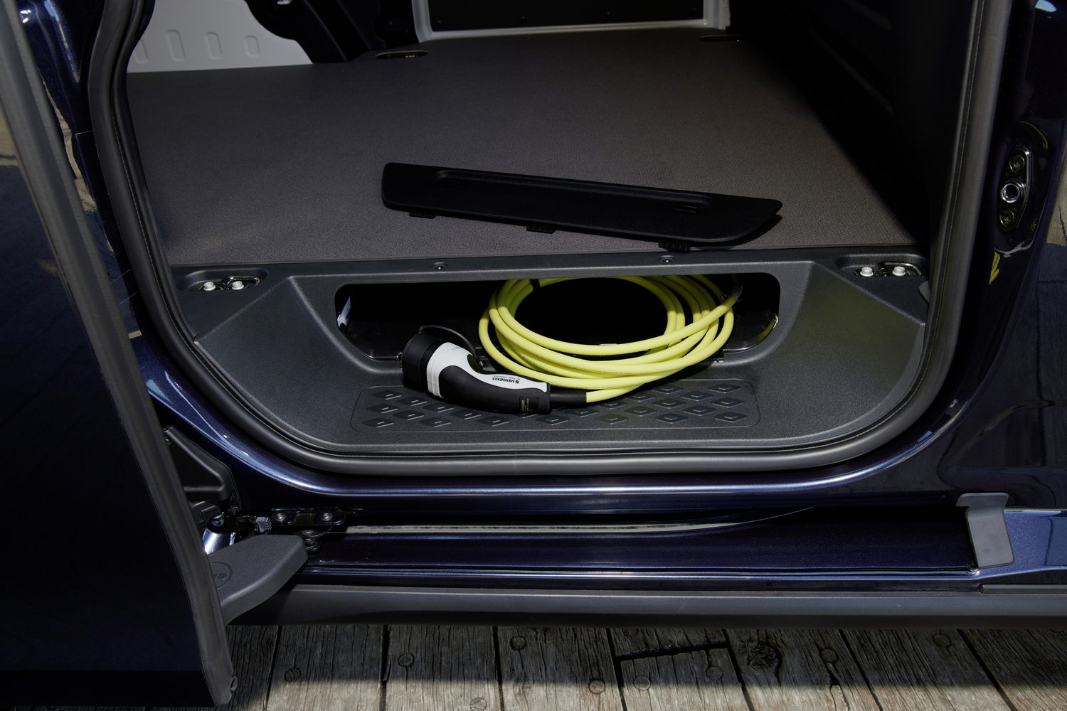 Volkswagen ID. Buzz Cargo cable storage